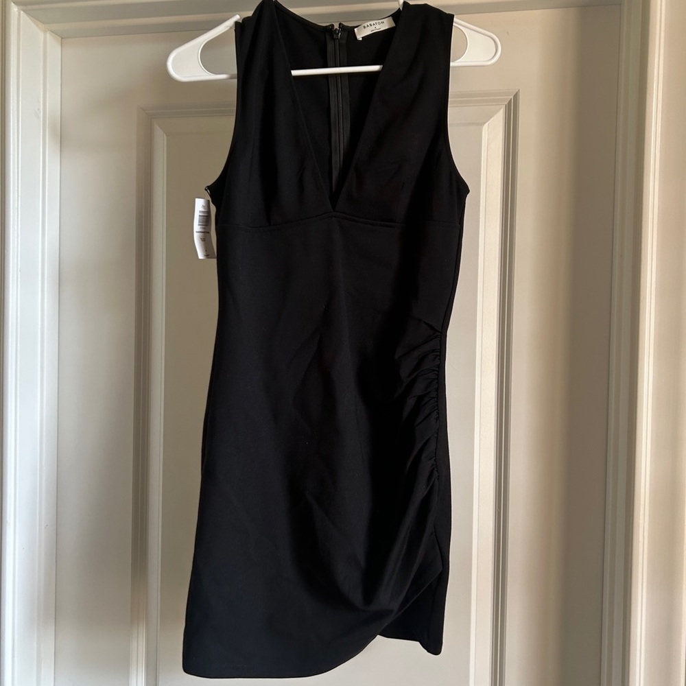 Aritzia Babaton NWT Harrington Black V Neck Dress